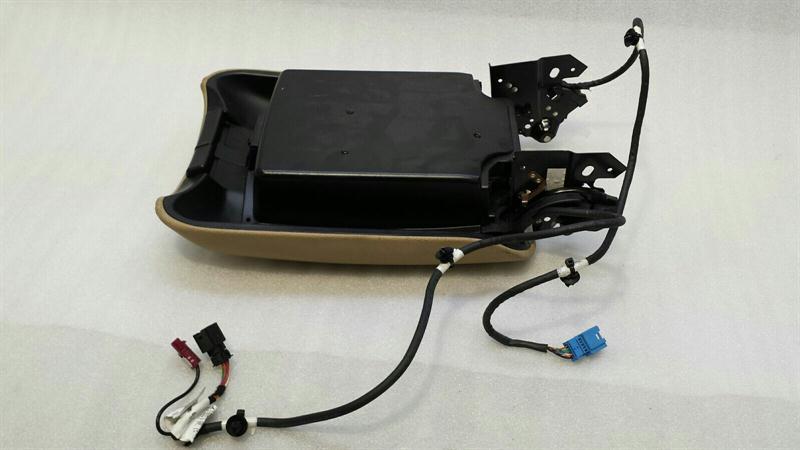 Mercedes R Class W251 Armrest A2516801539 Centre Armrest Armrest