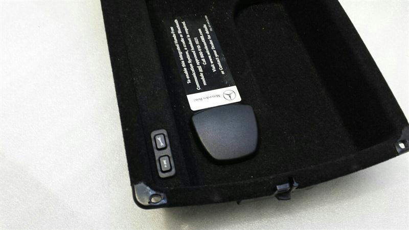 Mercedes R Class W251 Armrest A2516801539 Centre Armrest Armrest