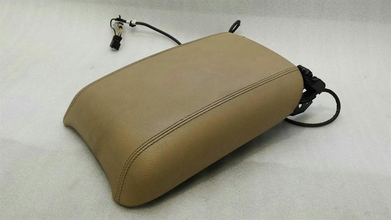 Mercedes R Class W251 Armrest A2516801539 Centre Armrest Armrest