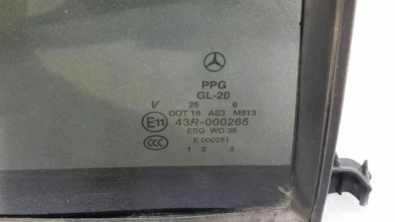 Mercedes R Class W251 Right 1/4 Glass A2517301855 Door Glass 1/4 Rear Right