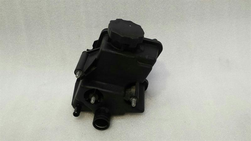 Mercedes W251 Steering Fluid Reservior A0004602583 Servo Hydraulic Reservoir M272