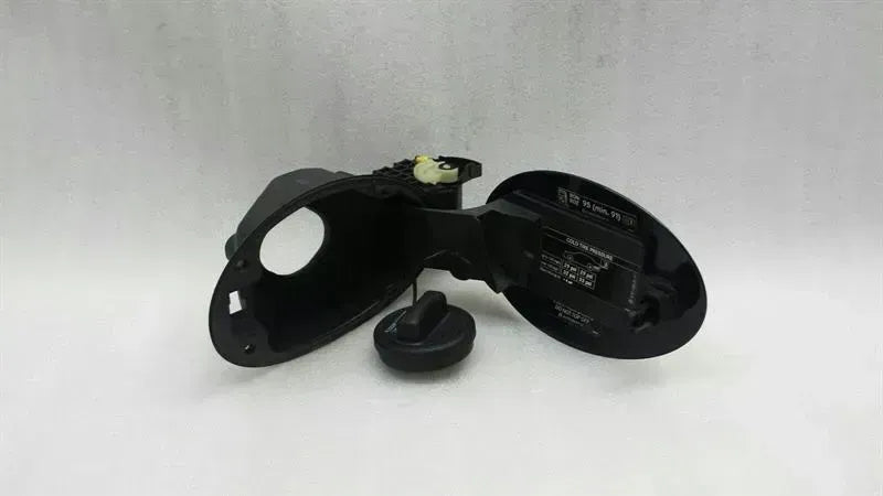 Mercedes cl w216 fuel cap A2166300067 fuel flap