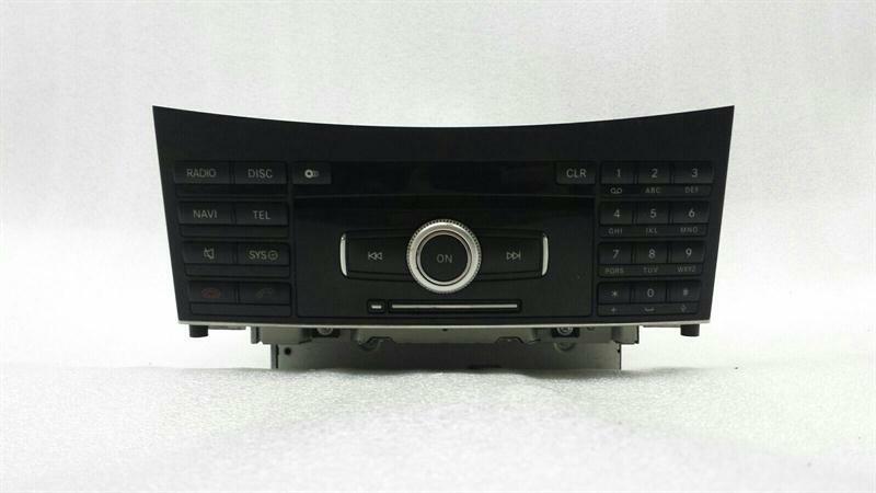 ERCEDES E Class W212 Audio System Controller A2129063201 CD Player COMAND US