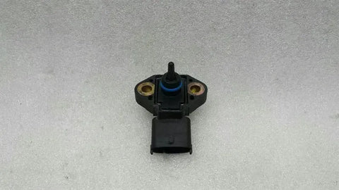 BMW 5 Series E61 7834411 pressure sensor fuel pressure sensor
