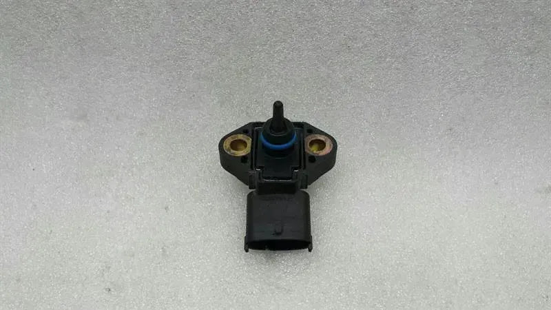 BMW 5 Series E61 7834411 pressure sensor fuel pressure sensor