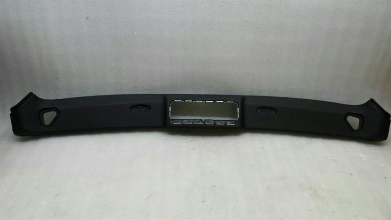 BMW 3 Series E46 M3 Windscreen Top Cover 51448204277 Trim Cowl Top