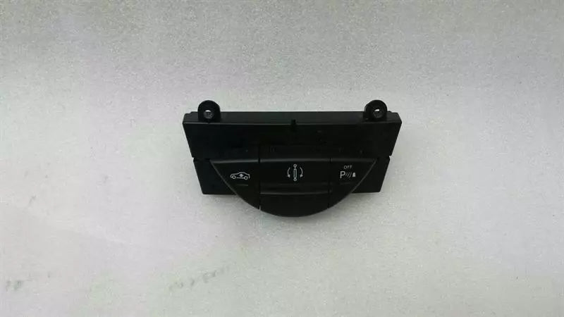 Mercedes CLS W219 Air Suspension Switch A2118217058 AIRMATIC Switch