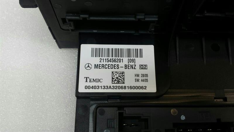 Mercedes CLS W219 Fuse Box A2115456201 Fuse Box SAM