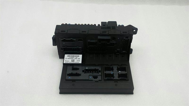 Mercedes CLS W219 Fuse Box A2115456201 Fuse Box SAM