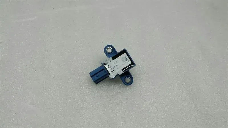 Volkswagen Scirocco 1K Crash Sensor 1K8955557 Impact Sensor