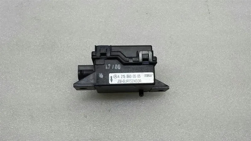 Mercedes CL600 W215 Seatbelt Module A2158600505 Belt Sensor Control Unit