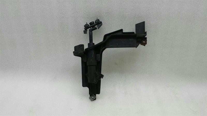 BMW 3 Series E46 headlight cleaning system Re 429868 hedlamp washer jet
