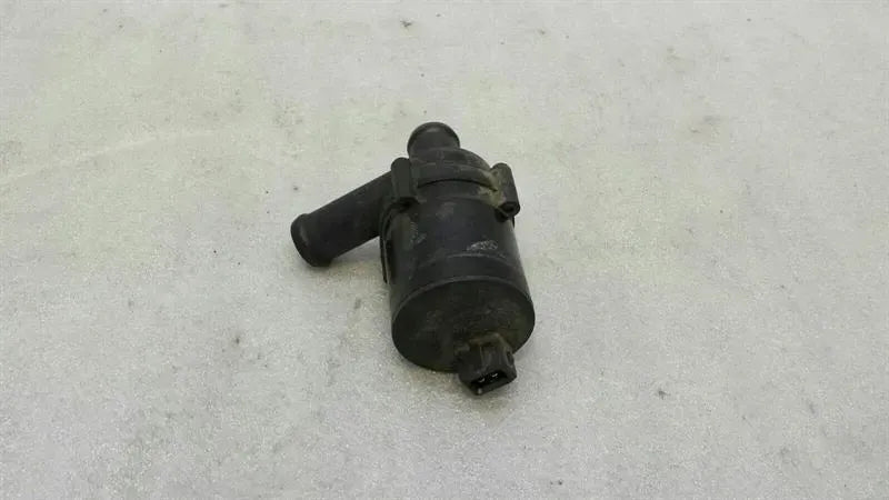 BMW 6 Series E63 Additional Cooling Pump 6930550 Coolant Pump Pump