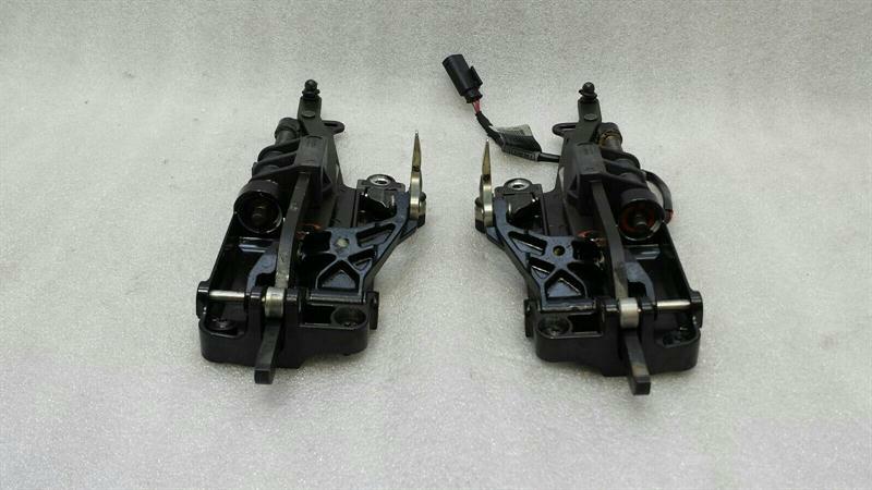 BMW 6 Series E64 Convertible Roof Lock Set 7156986 Top Lock Set