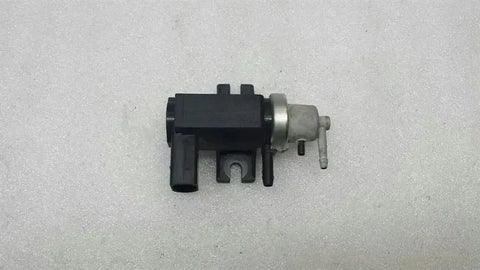 Audi A4 8K Vacuum Pump 1J0906627B Pressure Converter Vacuum Valve