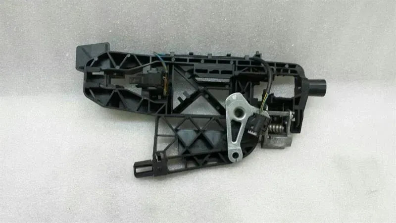 Mercedes W221 door handle carrier rear A2217600834 door handle carrier keyless go