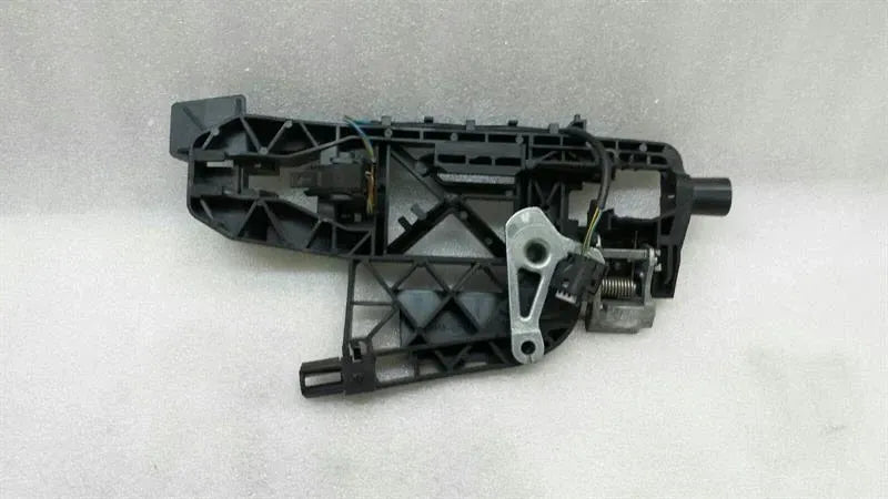 Mercedes W221 door handle carrier rear A2217600834 door handle carrier keyless go