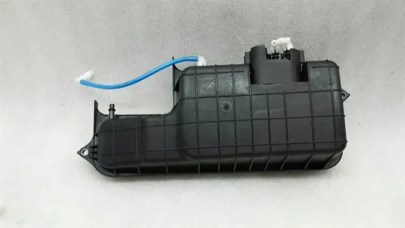 Mercedes CL W216 Dynamic Seat Vacuum Pressure Reservior A0008002219 Air Container