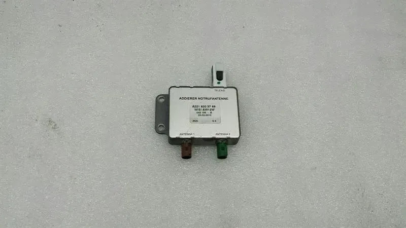 Mercedes CL W216 Antenna Amplifier A2218203789 Antenna