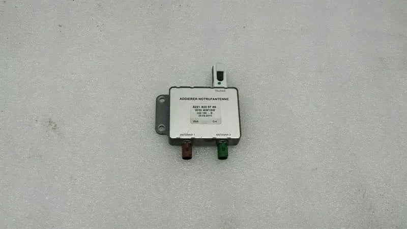 Mercedes CL W216 Antenna Amplifier A2218203789 Antenna