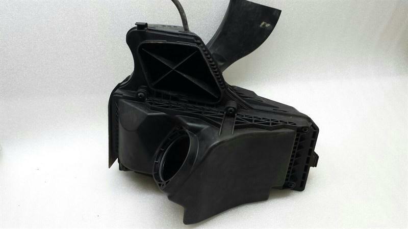 Audi A4 8K Airbox 8R0133843B Air Filter Box TFSI