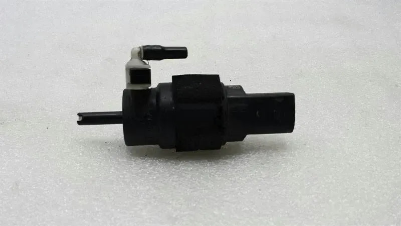 Audi A4 8K washer fluid pump 8K5955647 washer water pump