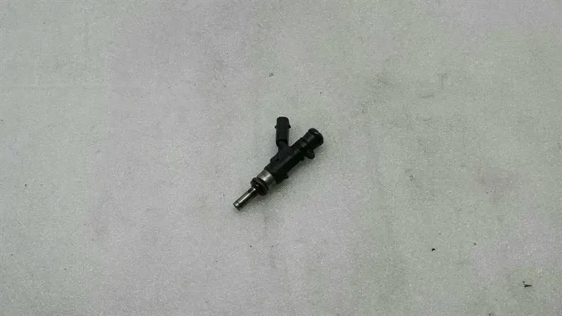 Mercedes W221 Fuel Injector A1560780023 Fuel Injector M156 S63 AMG CL63 V8
