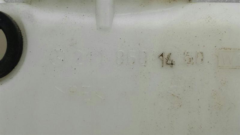 Mercedes CLS W219 Washer Fluid Reserviors A2118690120 Washer Fluid Reservoir Set