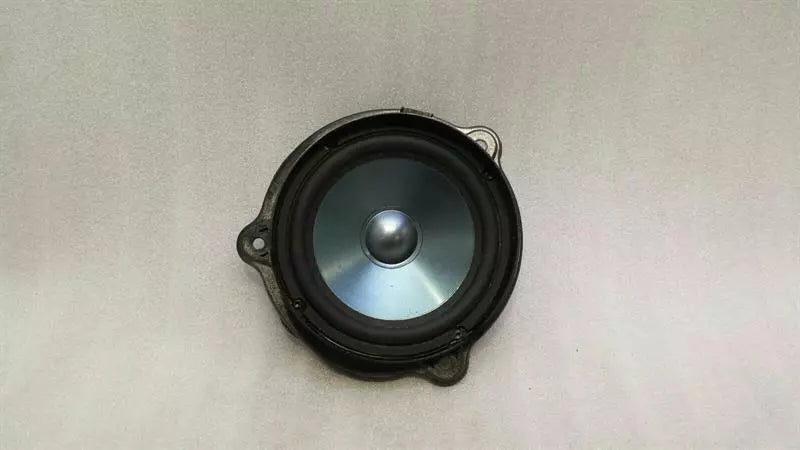 Mercedes CLS W219 door speaker A2198200102 door speaker logic 7 L7 HK left