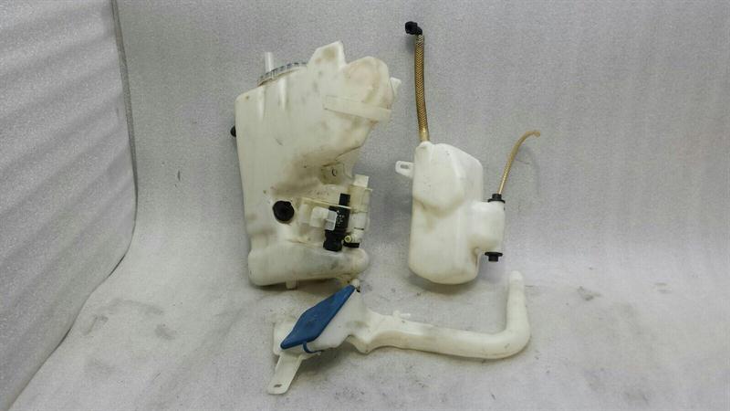Mercedes CLS W219 Washer Fluid Reserviors A2118690120 Washer Fluid Reservoir Set