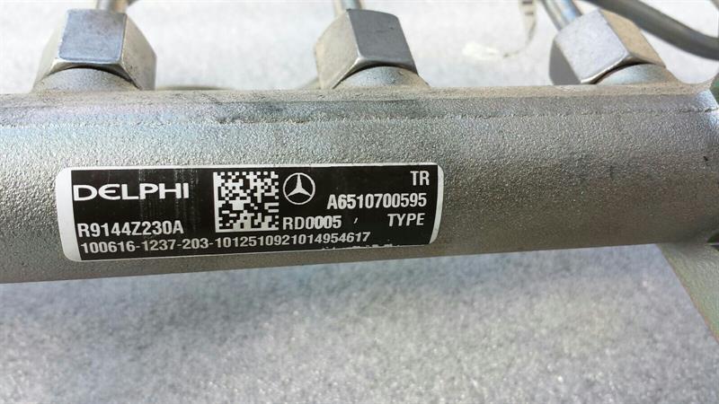 Mercedes E Class W212 Injection Strip Pipe Distributor A6510700595 Fuel Rail