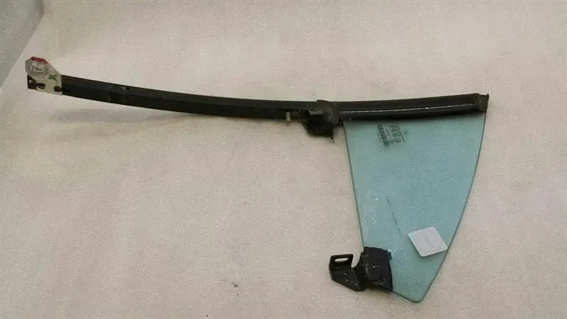Mercedes CLS W219 Right Rear 1/4 Glass A2197301455 Door Window 1⁄4 Rear Right