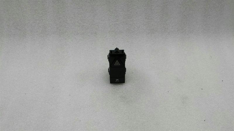 Mercedes GLK X204 hazard switch A2048703958 hazard light switch