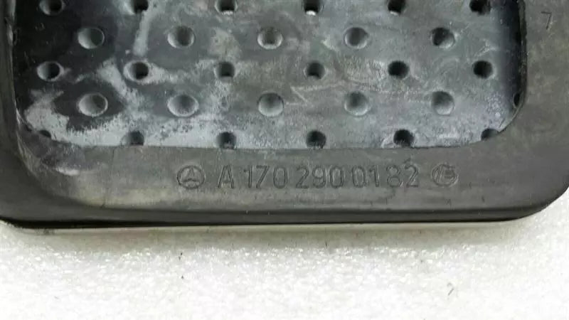 Mercedes SL R230 Brake Pedals A1702900182 Brake Pedal Trim AMG