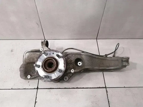 Tesla Model S 70 RWD Left Front Hub 1043052-00-A Wheel Bearing Housing Front Left