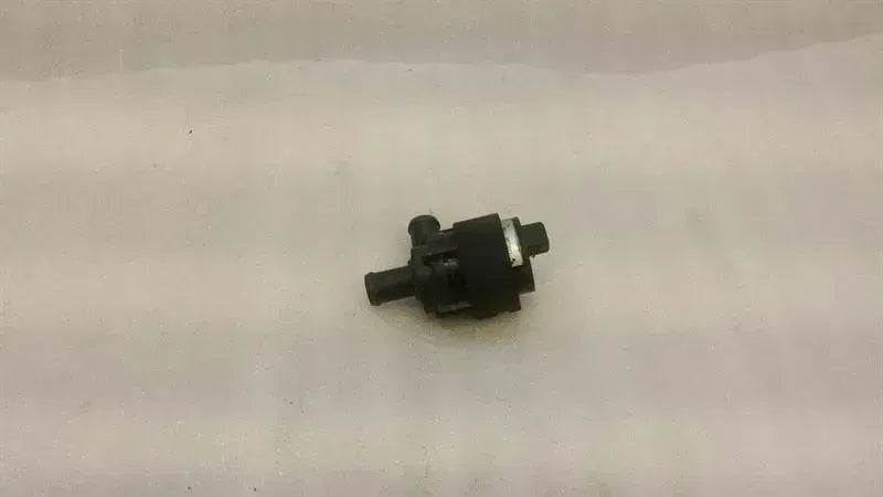 BMW 5 Series E60 Additional Cooling Pump 6930550 Coolant Pump Pump