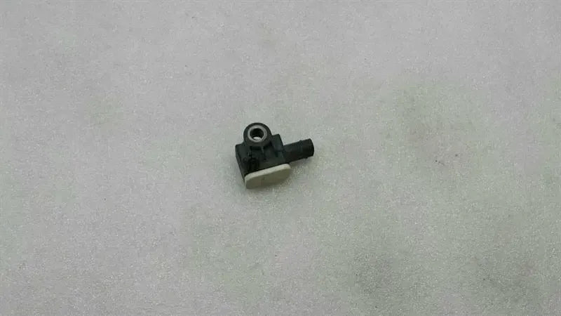 Jeep Cherokee Crash Sensor 56054212AA Impact Sensor SRT8 2013