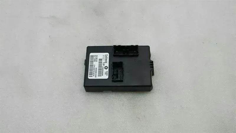 Jeep Cherokee rear gate lift module 05026480AN tailgate control unit SRT8 2013
