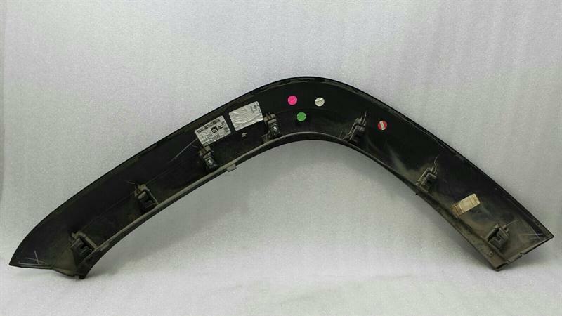 JEEP CHEROKEE SRT8 11-15 465175-61827 Fender Trim RH Molding