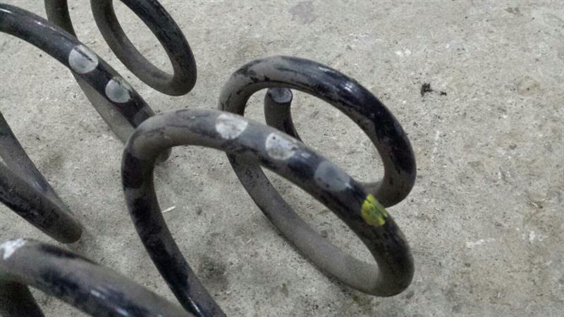 Audi S5 8T Rear Coil spring 8K0511115EP Fahrwerksfeder feder hinten