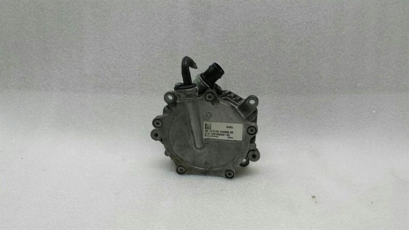 Mercedes A45 AMG W176 vacuum pump A1331800401 vacuum pump M133