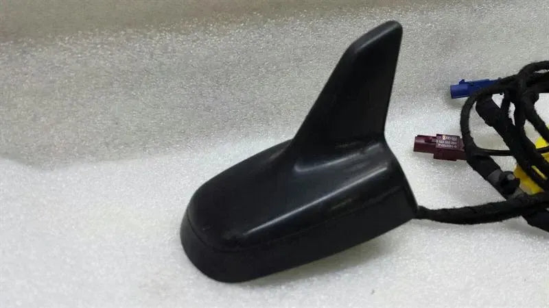 Audi S5 8T Roof Antenna 8T0035503E Antenna Shark