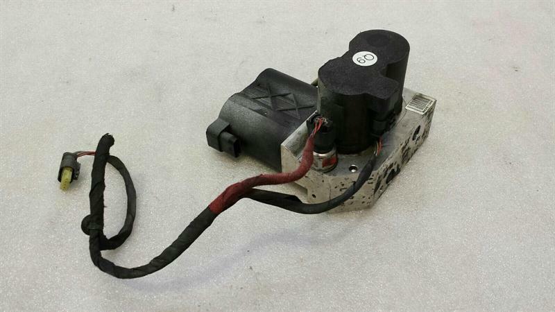 Mercedes W221 W216 ABC Suspension Valve Block A2213200358 ABC Hydraulic Valve