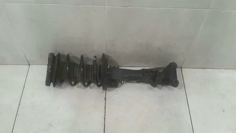 Mercedes C Class W204 Shock Absorber Front A2043202866 Front Shock Absorber