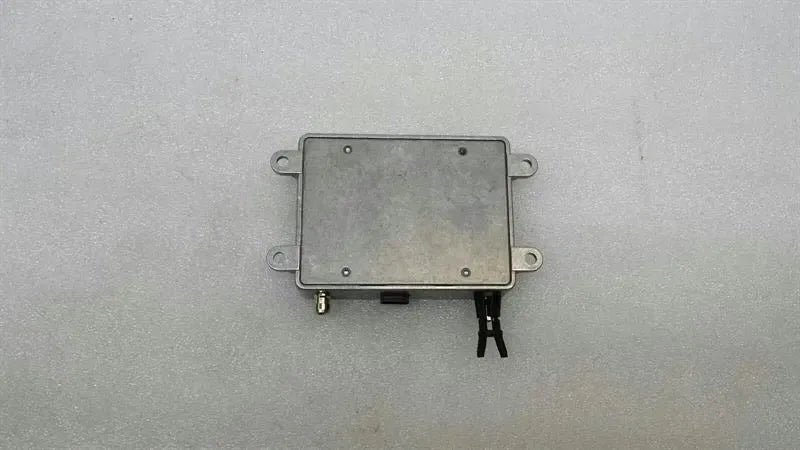 Mercedes C Class W204 Antenna Amplifier A2038201785 Antenna Amplifier