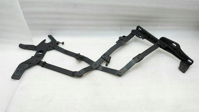 Mercedes SL R230 Right Roof Frame Hinge A2307500251 Top Hinge Right