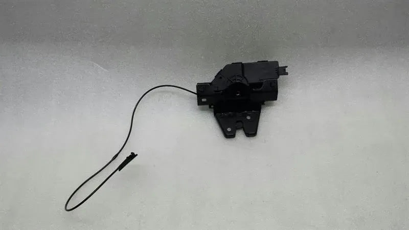 BMW 1 series E81 E90 E82 boat lock 7840617 tailgate lock