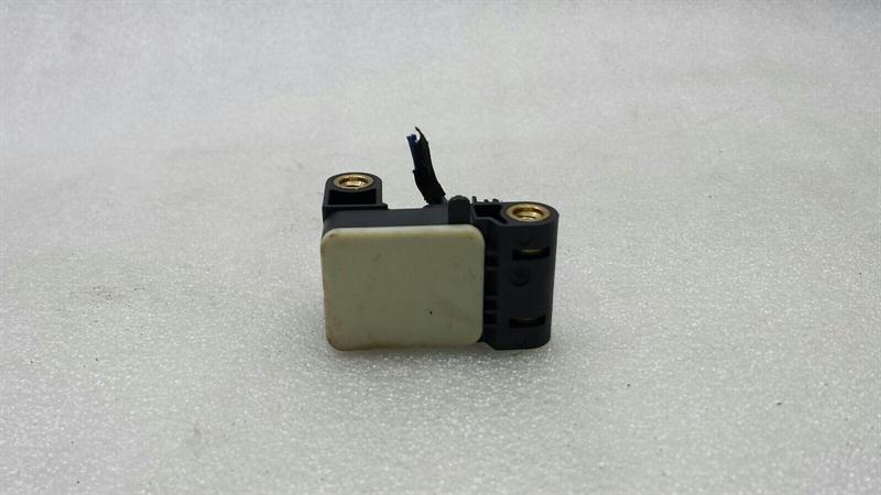 BMW 1 Series E81 Crash Sensor 6911003 Impact Sensor