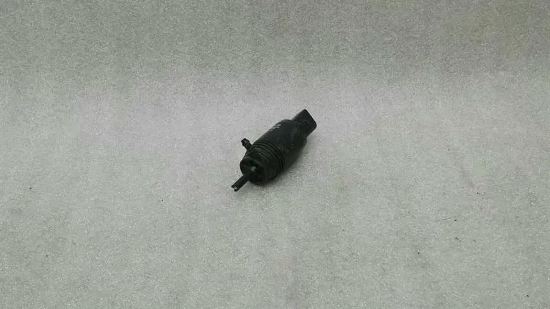 BMW 1 Series E81 Washer Fluid Pump 67127199567 Washer Water Pump