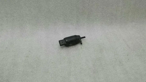 BMW 1 Series E81 Washer Fluid Pump 67127199567 Washer Water Pump